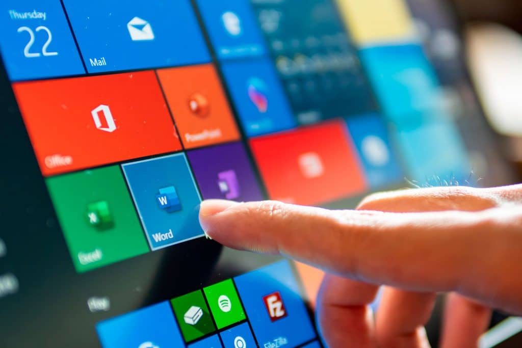 Microsoft 365 terá ajuste de preços a partir de 1º de março de 2022. Imagem: Wachiwit/Shutterstock