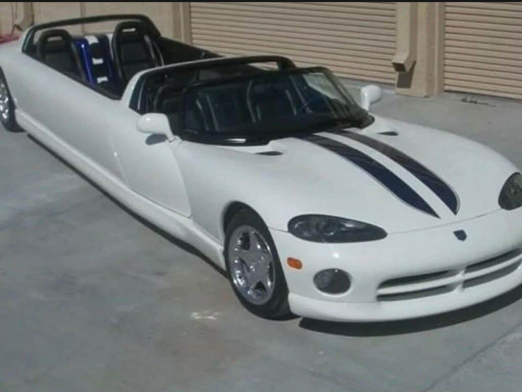 limusine feita do Dodge Viper