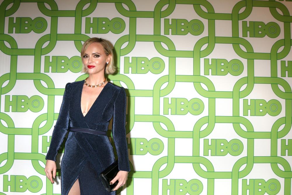 Christina Ricci na festa pós Globo de Ouro 2019 da HBO, no Beverly Hilton Hotel. Imagem: Kathy Hutchins/Shutterstock