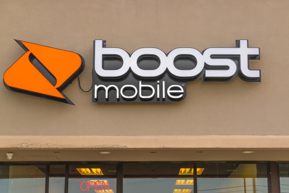 Fachada de uma loja da Boost Mobile, marca que já foi propriedade da T-Mobile