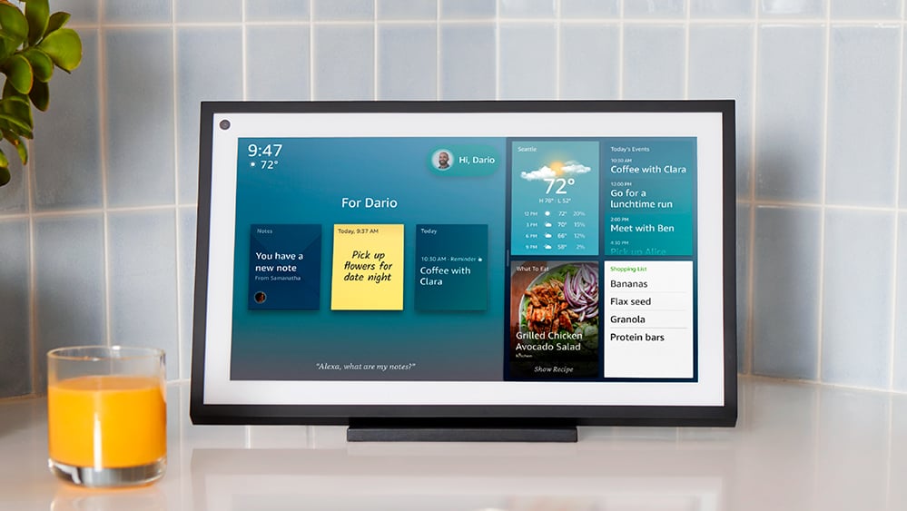 Novo Echo Show com suporte de bancada