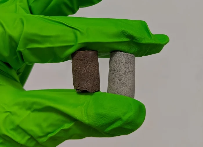 Imagem mostra o "astrocreto", um composto de concreto e fluidos humanos que pode servir como material de construção para colônias humanas em Marte