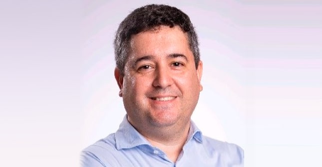 Cristiano Freitas diretor de dispositivos móveis da Positivo Tecnologia