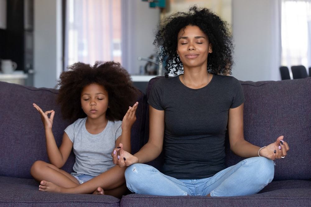 Austrália lança estratégias para cuidar da saúde mental das crianças; confira. Imagem: Fizkes/iStock