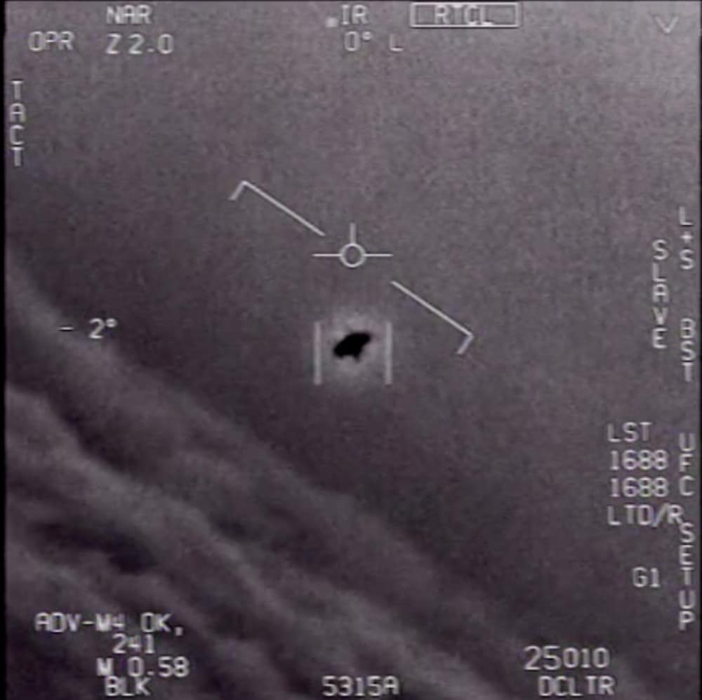 Imagem divulgada pelo Pentágono mostra um OVNI. Grupo dedicado vai cuidar de investigações de objetos do tipo
