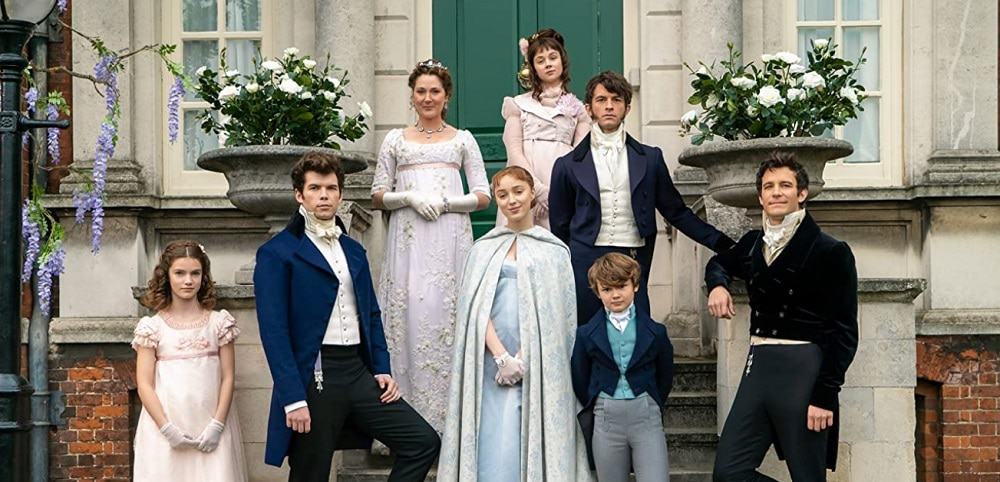 10 séries da Netflix para assistir ainda nestas férias Nem toda série combina com férias. Algumas exigem atenção total, outras são longas demais e acabam virando compromisso. Para aproveitar o tempo livre sem pressão, o ideal é apostar em histórias envolventes, com ritmo fluido, boas avaliações e que funcionem tanto para maratonar quanto para assistir aos poucos. Bridgerton