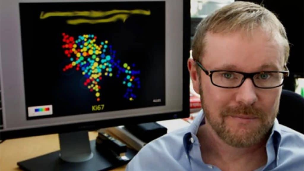 Garry Nolan comanda um laboratório da Universidade de Stanford que estuda hematopoiese, câncer e autoimunidade utilizando abordagens computacionais para imunologia de rede e sistemas. Imagem: Stanford University/Divulgação
