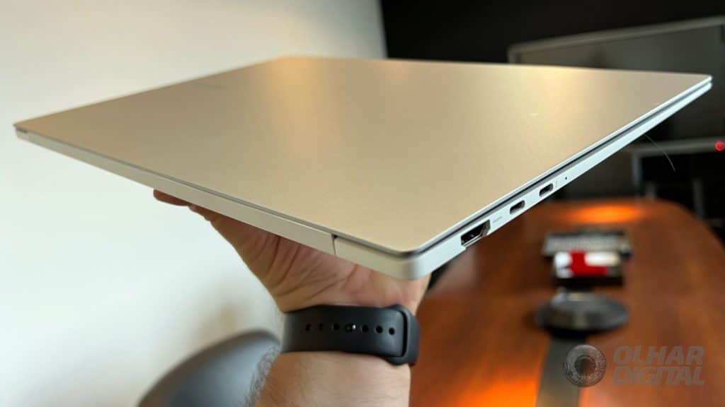 Galaxy Book Pro (2021) (Imagem: André Fogaça/Olhar Digital)