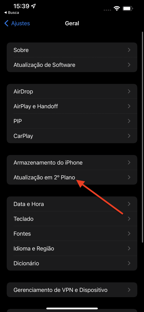 Toque em "Atualização em 2º Plano" (Imagem: reprodução)
