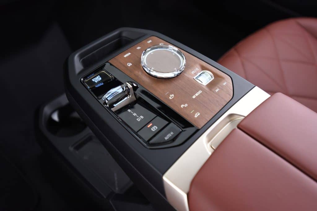 Painel central do BMW iX