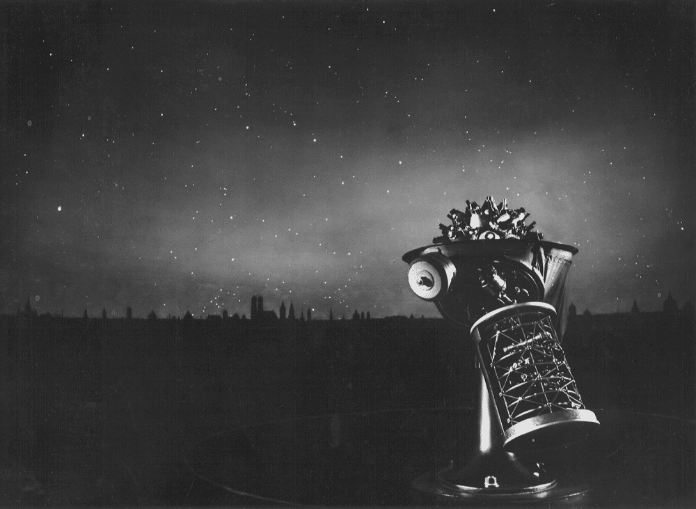 Projetor Zeiss Mark I, do primeiro planetário moderno