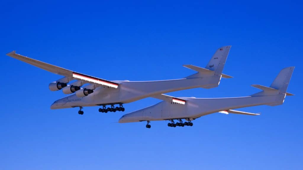 Scaled Composites Stratolaunch voando