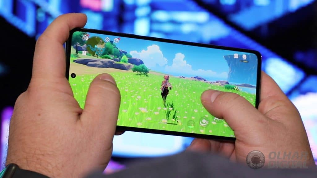 Moto Edge 30 Pro (Imagem: Mario Kurth/Olhar Digital)