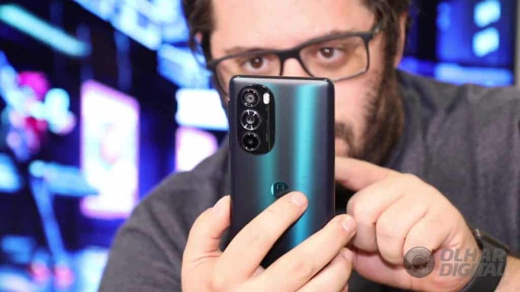Moto Edge 30 Pro (Imagem: Mario Kurth/Olhar Digital)