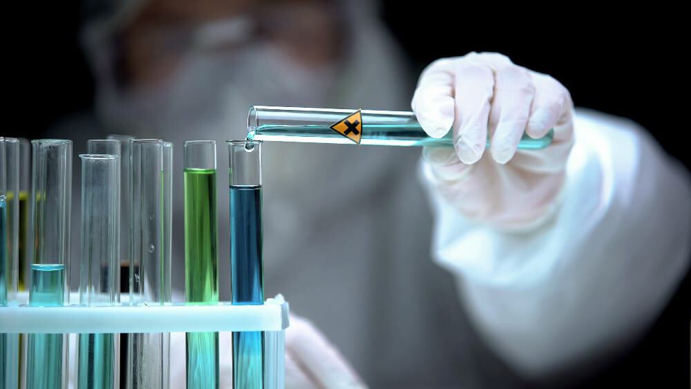 Moléculas de alta toxicidade foram "inventadas" por um modelo de IA, em demonstração de como a tecnologia pode desenvolver armas químicas facilmente