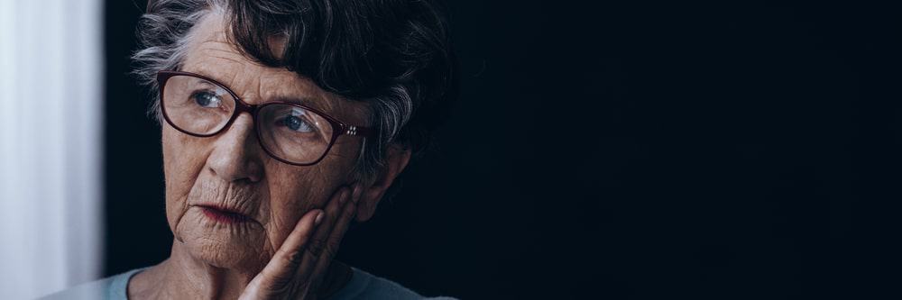 A perda ampla de memória de curto e longo prazo são sintomas comuns em quem sofre do Mal de Alzheimer, mas novo tratamento vem sendo pesquisado para preservar a lembrança dos pacientes