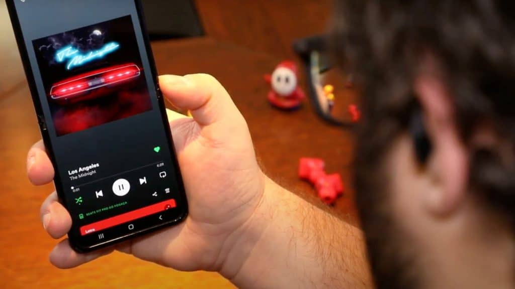 Beats Fit Pro (Imagem: Mario Kurth/Olhar Digital)