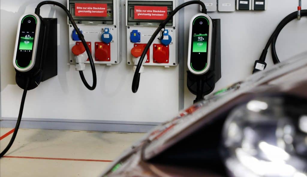 Rede de carregamento do teste da Porsche em funcionamento