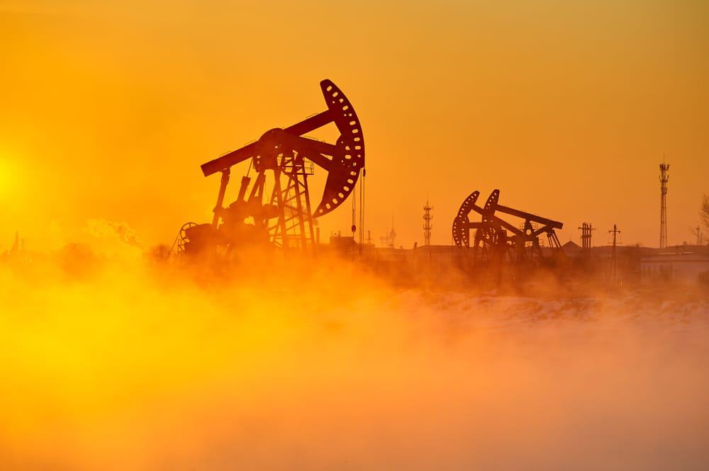 A extração e queima de combustíveis fósseis por nações ricas é um dos principais fatores de ampliação do aquecimento global