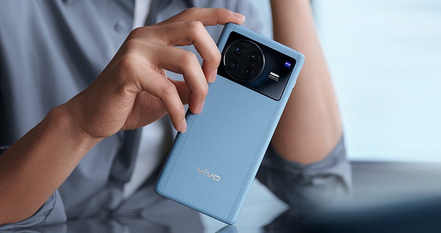 Traseira do Vivo X Note é bem parecida com a do Vivo X Fold