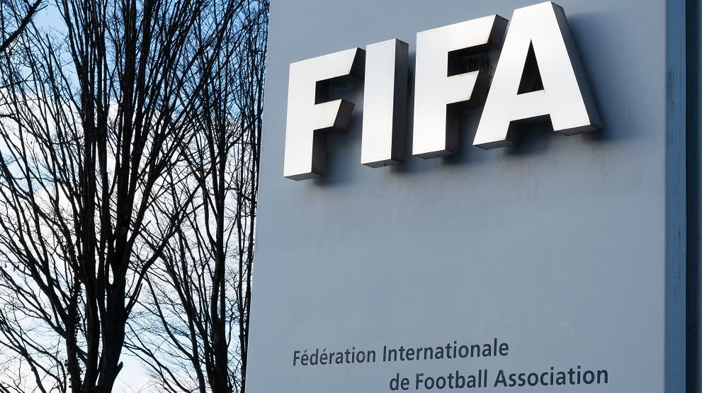 Copa de 2026 pode ser a mais poluente da história, alertam especialistas A Copa do Mundo de 2026, marcada para acontecer nos Estados Unidos, Canadá e México, promete ser o maior evento esportivo já realizado – e, segundo especialistas, também o mais prejudicial ao meio ambiente, como explica a BBC Sport. FIFA