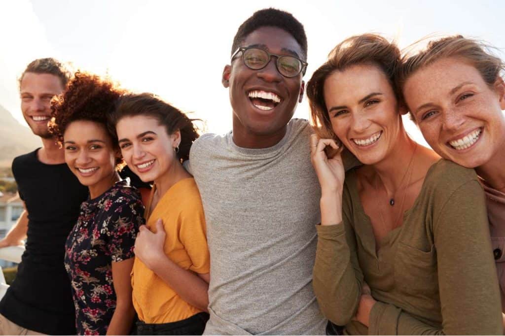 Hormônios da felicidade: dopamina, serotonina, ocitocina e endorfina