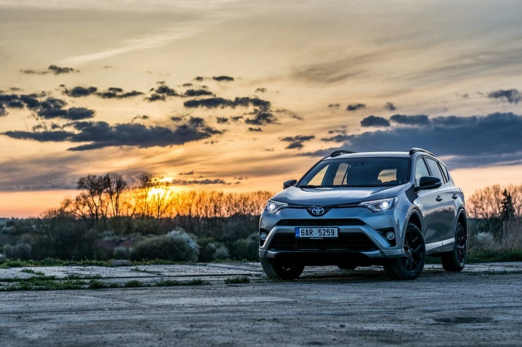 Toyota RAV4, principal modelo vendido pela Toyota: imagem conceito para matéria sobre queda de vendas de carros nos EUA
