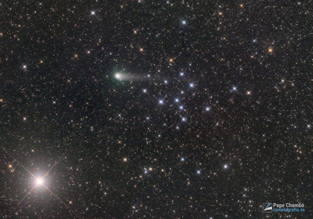 O cometa PanSTARRS, registrado em imagem pelo astrônomo amador José Joaquín Chambó, ganhou destaque na página da NASA