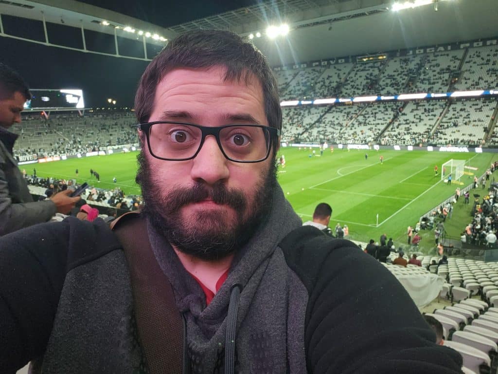 Selfie com a câmera principal do Galaxy Z Flip 4 (Imagem: André Fogaça/Olhar Digital)
