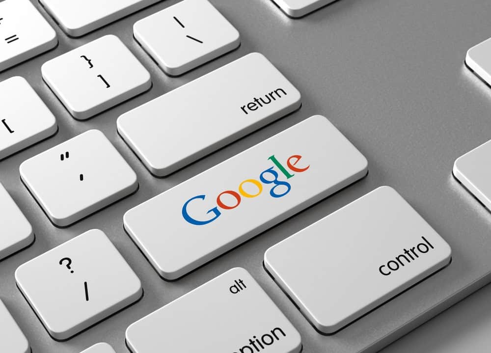 Símbolo do Google em uma tecla de um teclado