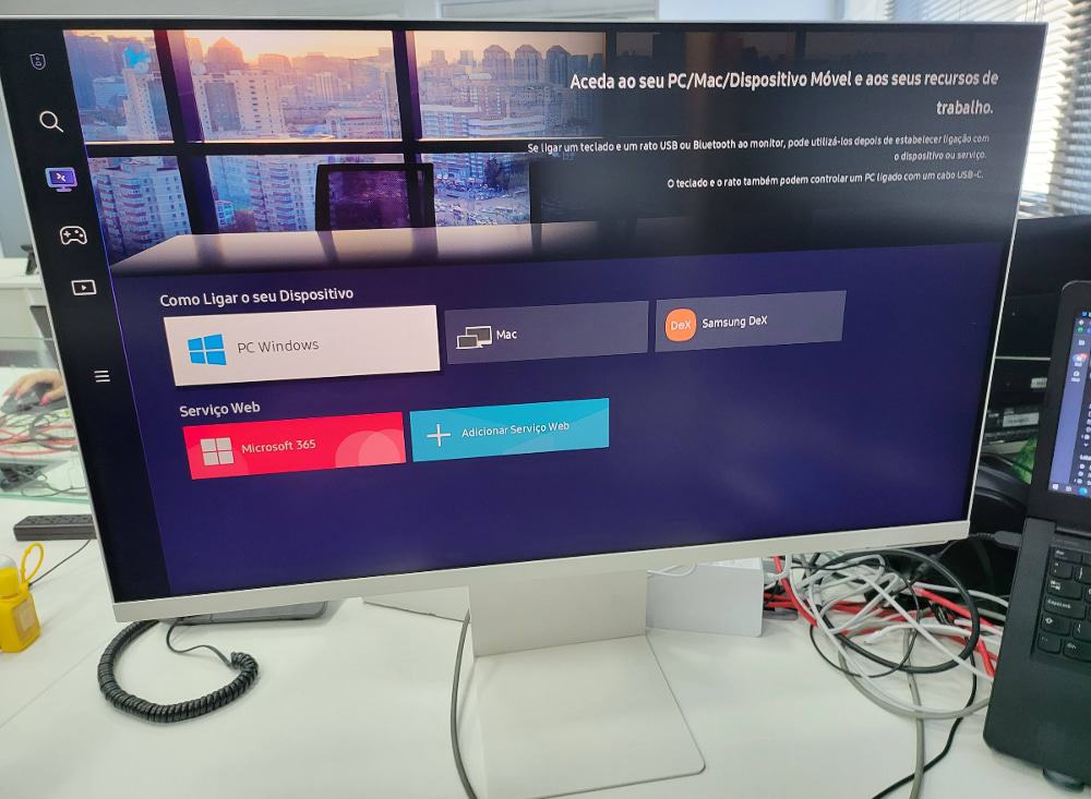 Smart Monitor M8 pode ser usado mesmo sem um computador ou dispositivo conectado