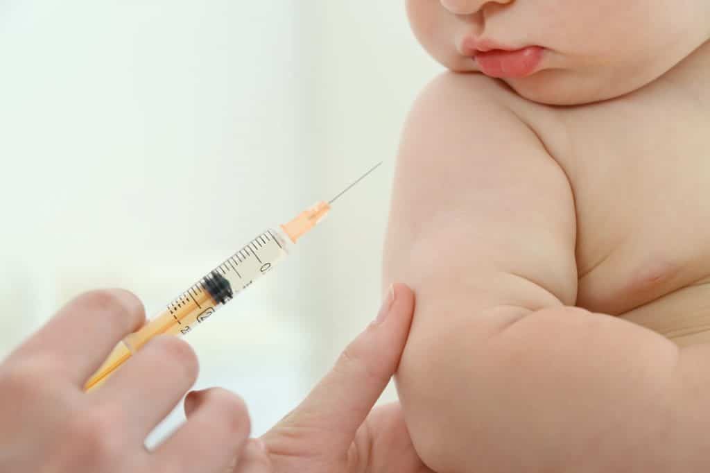 Anvisa aprova uso de Pfizer em bebês acima de 6 meses
