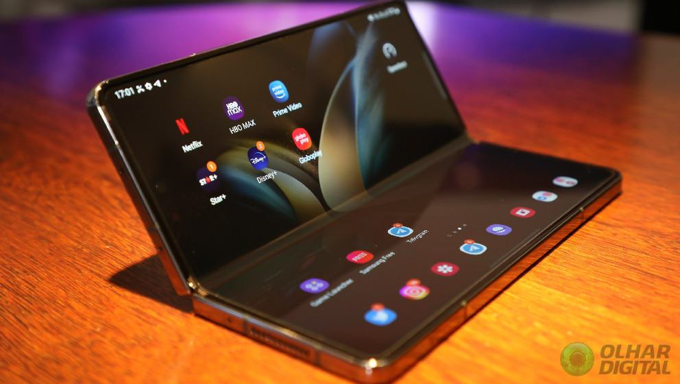 Tela do Galaxy Z Fold 4 segue sendo o destaque do aparelho
