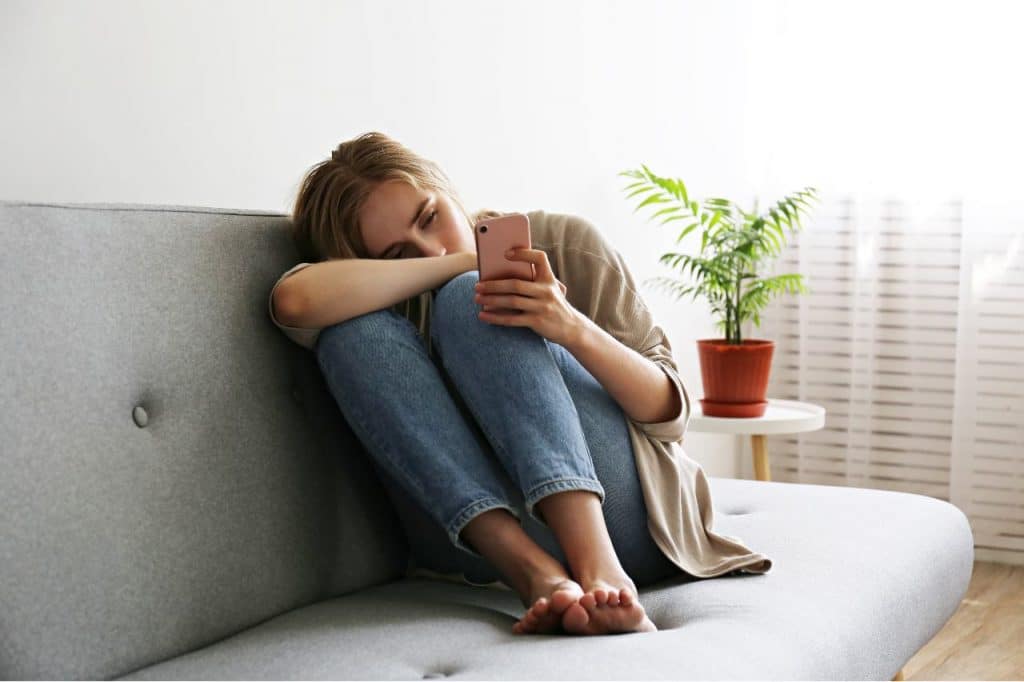 Celular pode ajudar a prevenir suicídio