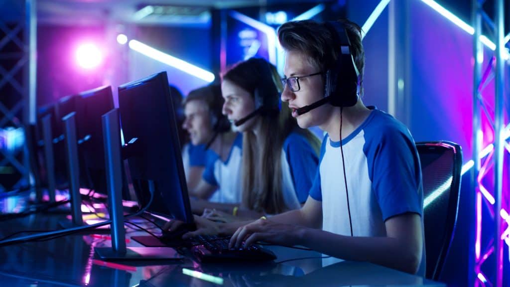 ESports cresce e Brasil avança para trazer profissionalização ao setor