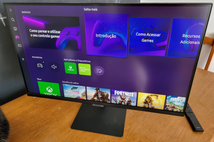 Gaming Hub é o maior diferencial do Smart Monitor M5 de 27 polegadas em relação ao de 24 polegadas