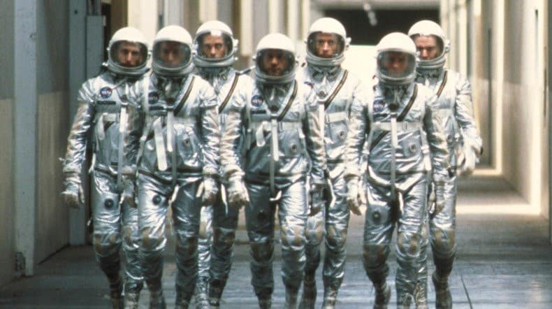Filme, dirigido por Philip Kaufman, adapta livro de mesmo nome escrito por Tom Wolfe. Imagem: Warner Bros./Reprodução