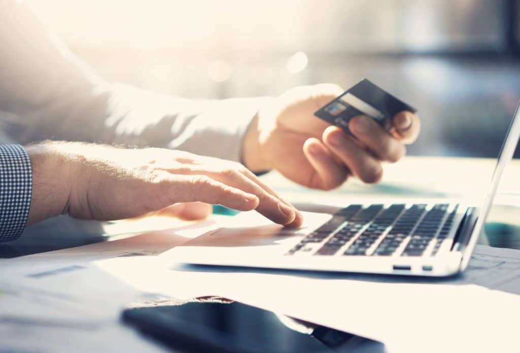 Connheça a diferença entre banco, fintech, instituição financeira e instituição de pagamento