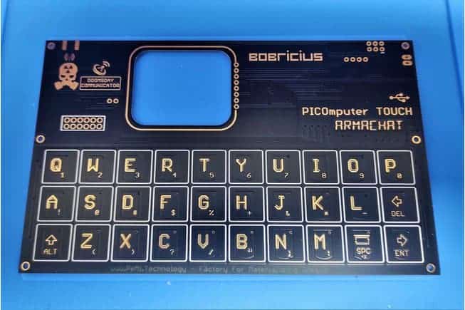 Armachat Touch Picocomputer. Imagem: Divulgação