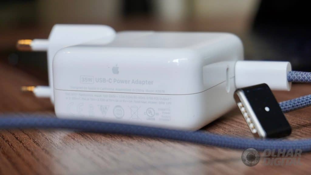 Carregador com duas USB-C (Imagem: André Fogaça/Olhar Digital)