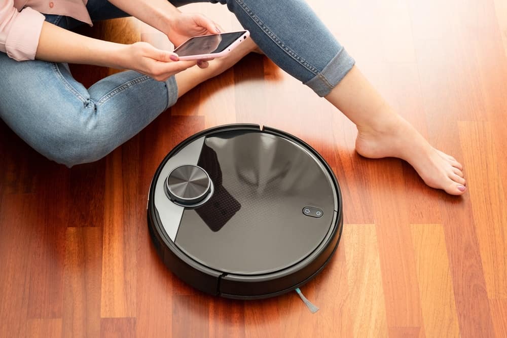 Robô aspirador da iRobot tirou fotos íntimas de usuária