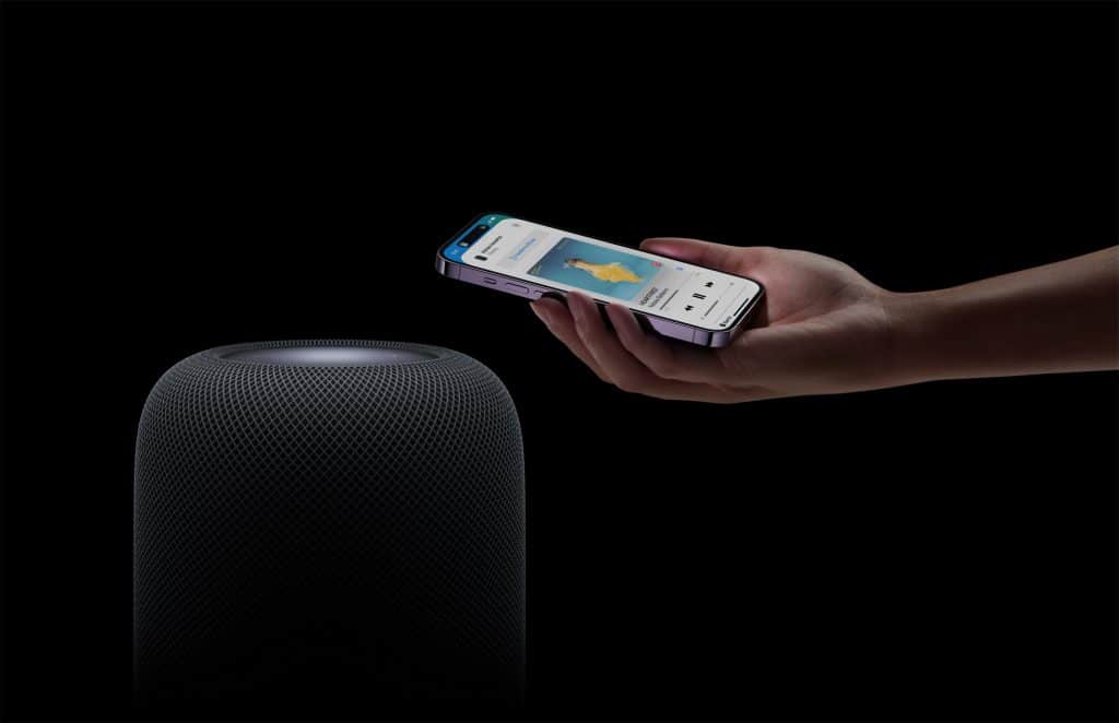 Novo HomePod com iPhone (Imagem: divulgação/Apple)