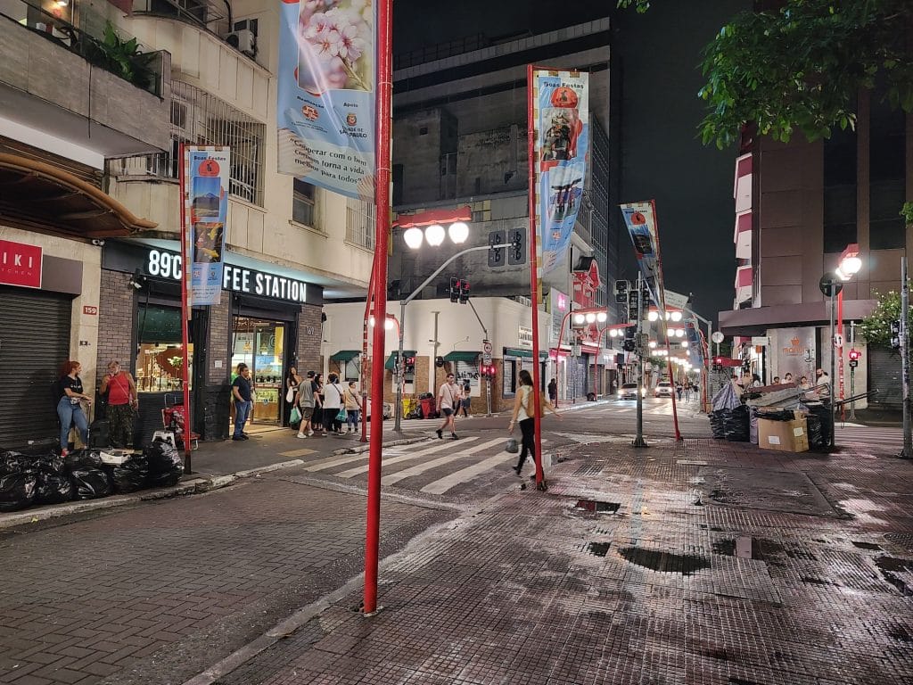 Foto da câmera principal em modo noturno do Motorola Edge 30 Ultra (Imagem: André Fogaça/Olhar Digital)