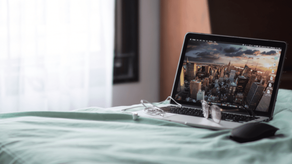 notebook na cama