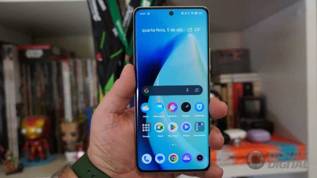 Realme 10 Pro Plus (Imagem: André Fogaça/Olhar Digital)