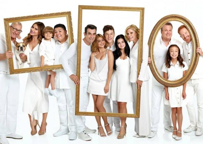 Imagem mostra uma grande família reunida