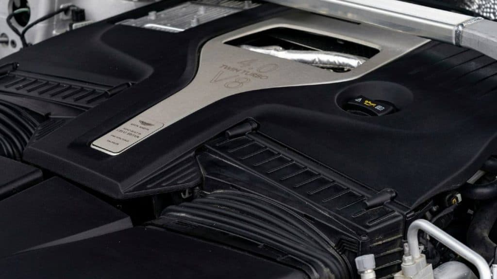 Motor do SUV Aston Martin DBX 707