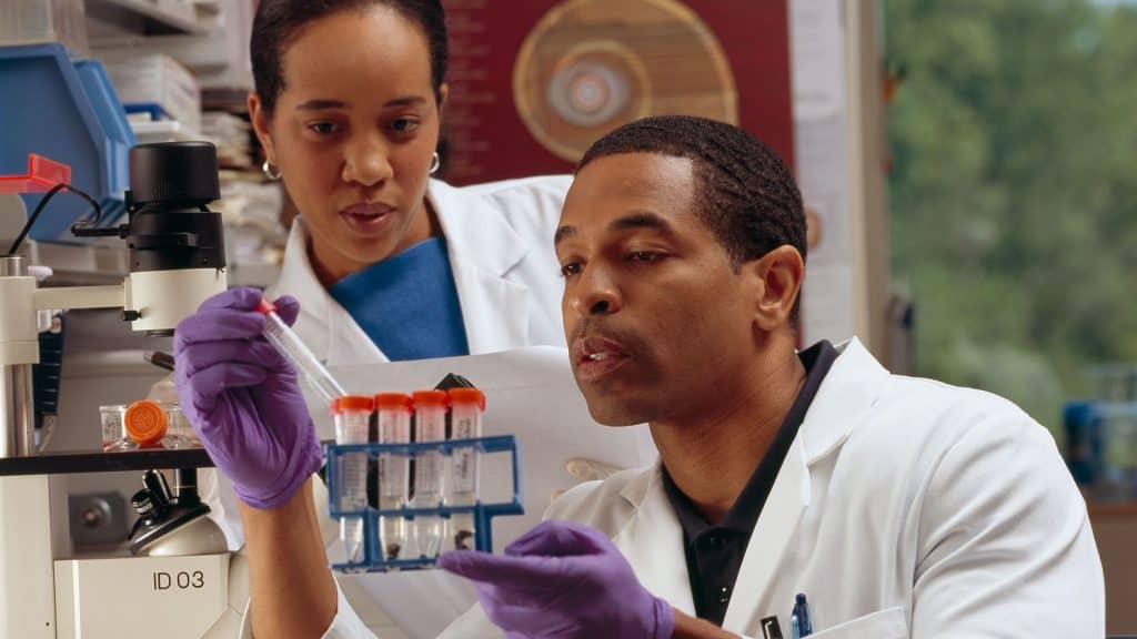 Especialista afirma que demarcações entre ciência e pseudociência são repletas de discordâncias por causa da complexidade das categorias.