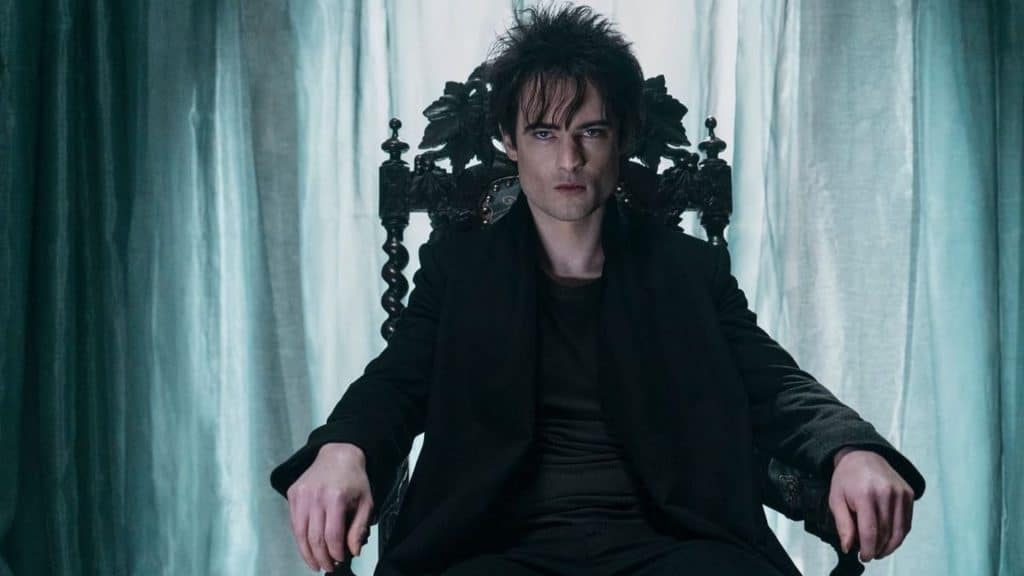 Tom Sturridge no papel de Morpheus, o Rei dos Sonhos, na série Sandman.