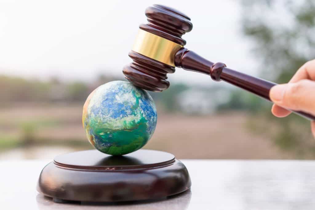 Empresa de Elon Musk enfrenta processo por quase 800 violações ambientais Elon Musk está envolvido em um novo processo, movido agora por reguladores do estado de Nevada, nos Estados Unidos, por sua empresa de construção de túneis ter violado leis ambientais. Empresa de Elon Musk enfrenta processo por quase 800 violações ambientais